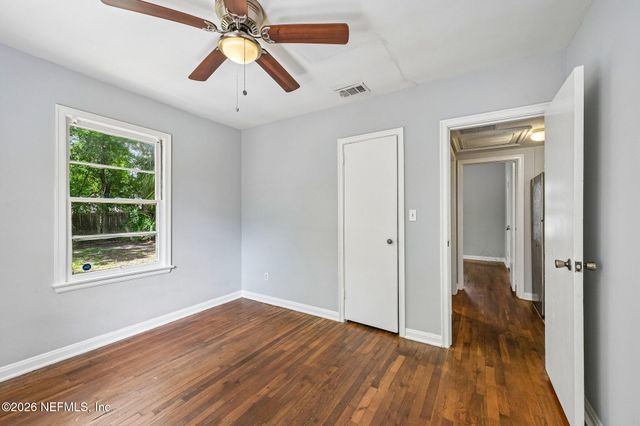 3513 COLLEGE Street, Jacksonville, FL 32205