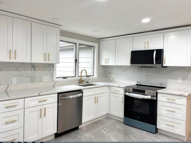 338 Langley Rd, Newton, MA 02459