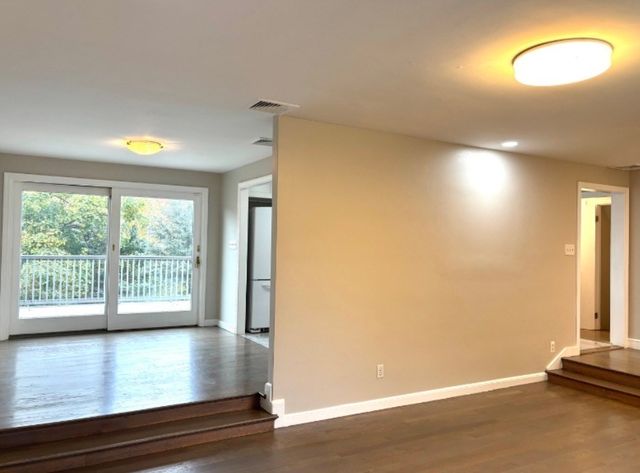 338 Langley Rd, Newton, MA 02459