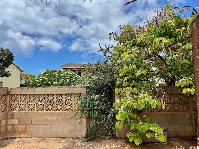 85-128 Ala Walua Street B, Waianae, HI 96792