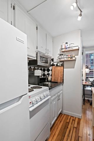 36 Joy Street F2, Boston, MA 02114