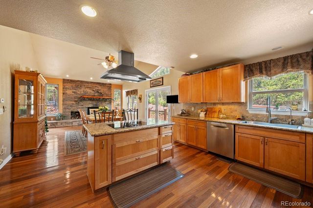 6478 S Pike Drive, Larkspur, CO 80118
