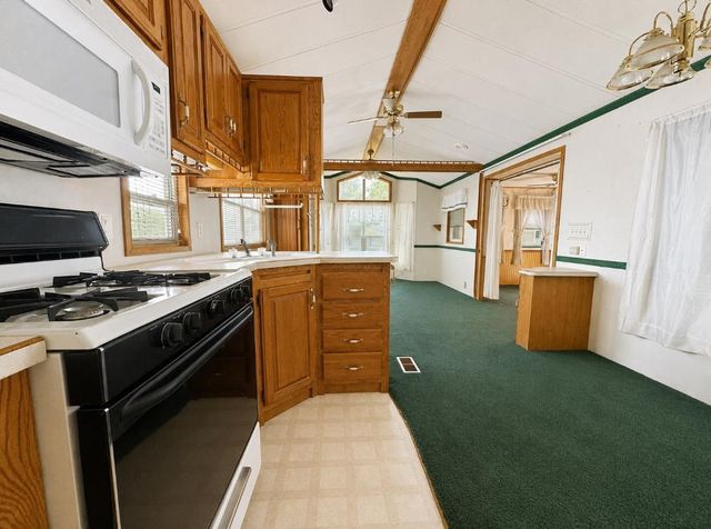 79 Ottawa Lane, Rochester, NH 03867
