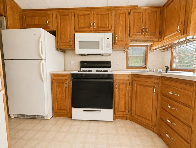 79 Ottawa Lane, Rochester, NH 03867