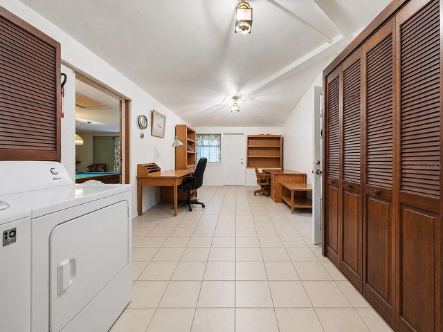 3543 N COUNTY ROAD 426, Geneva, FL 32732