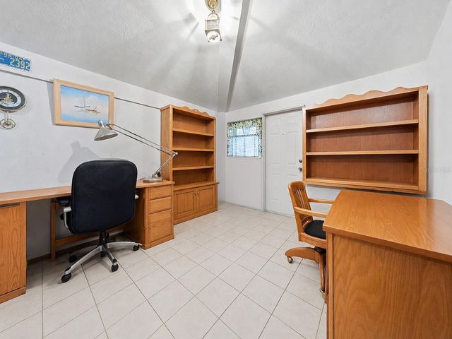 3543 N COUNTY ROAD 426, Geneva, FL 32732