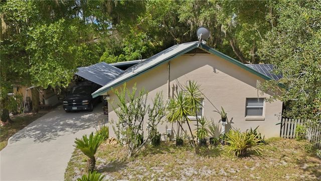 3543 N COUNTY ROAD 426, Geneva, FL 32732