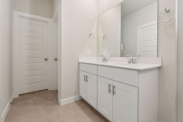 3215 Quiet Sunset Drive, Houston, TX 77080