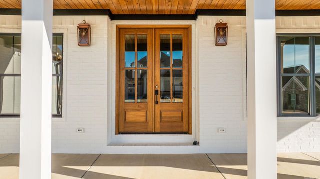1670 DOLPHIN Dr, Conway, AR 72034