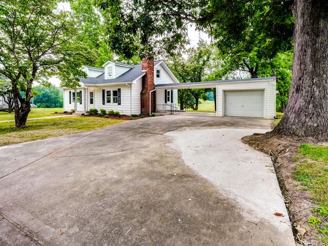 1488 Southside Road, Elizabethton, TN 37643