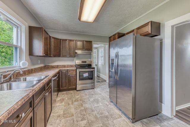 1488 Southside Road, Elizabethton, TN 37643