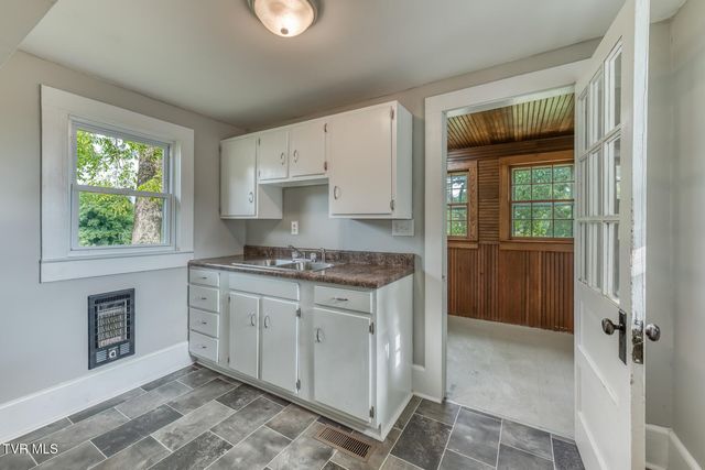 1488 Southside Road, Elizabethton, TN 37643