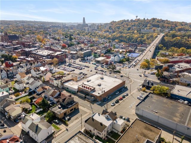 4427-31 Howley St, Bloomfield, PA 15224