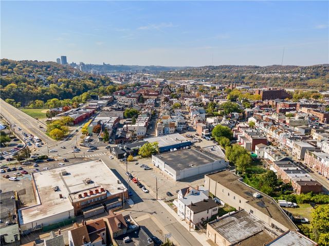 4427-31 Howley St, Bloomfield, PA 15224