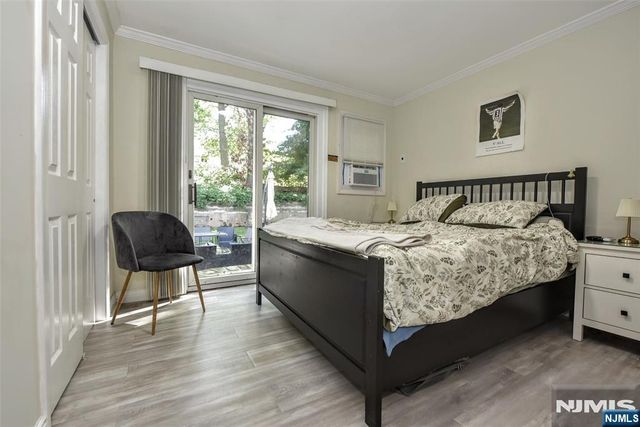 374 Leonard Drive, New Milford, NJ 07646