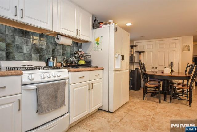 374 Leonard Drive, New Milford, NJ 07646