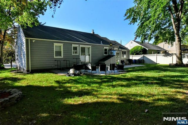 374 Leonard Drive, New Milford, NJ 07646