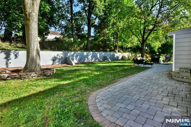 374 Leonard Drive, New Milford, NJ 07646