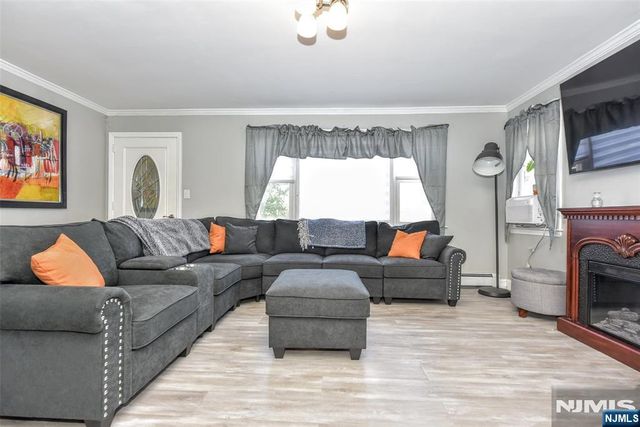 374 Leonard Drive, New Milford, NJ 07646