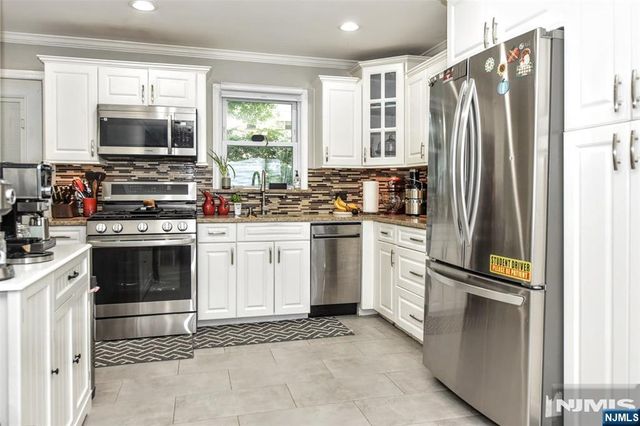 374 Leonard Drive, New Milford, NJ 07646