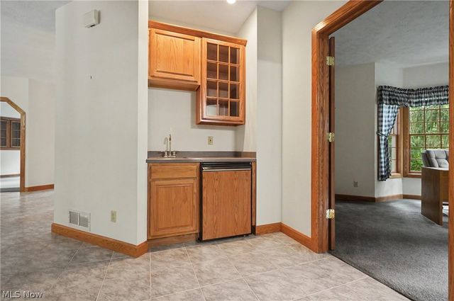 11440 Glenmora Drive, Chardon, OH 44024