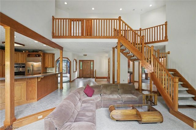 11440 Glenmora Drive, Chardon, OH 44024