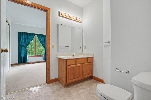 11440 Glenmora Drive, Chardon, OH 44024