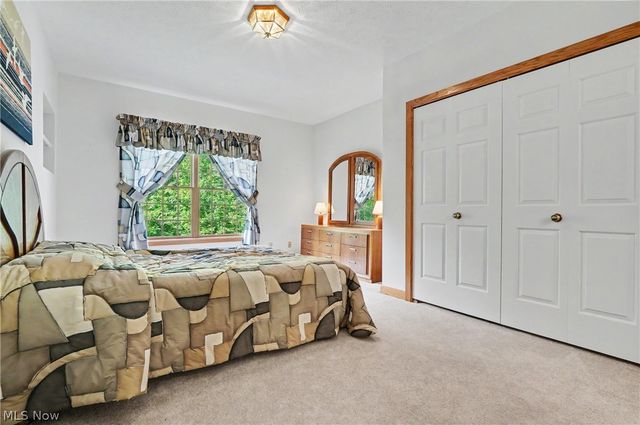 11440 Glenmora Drive, Chardon, OH 44024