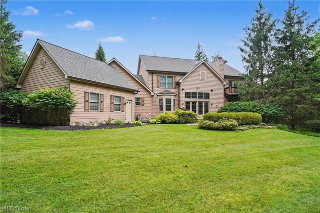 11440 Glenmora Drive, Chardon, OH 44024