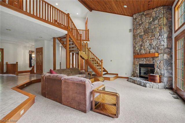 11440 Glenmora Drive, Chardon, OH 44024