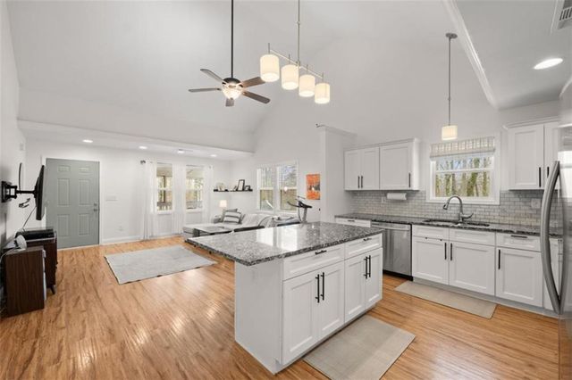 261 Silver Fox Drive, Dawsonville, GA 30534