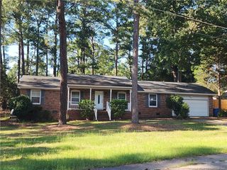 601 DASHLAND Drive, Fayetteville, NC 28303