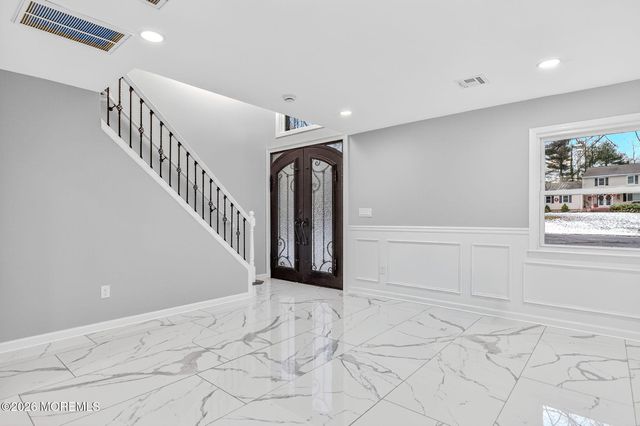 6 Storer Court, Morganville, NJ 07751