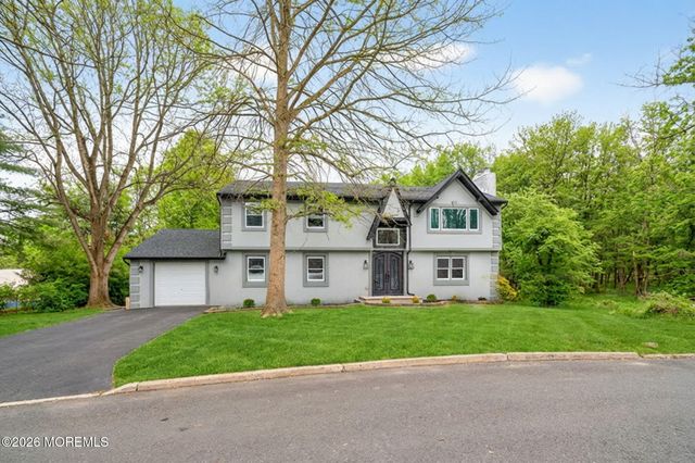 6 Storer Court, Morganville, NJ 07751