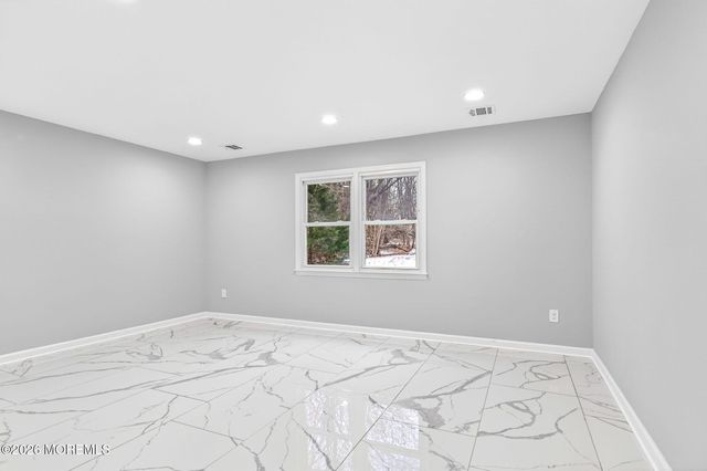 6 Storer Court, Morganville, NJ 07751