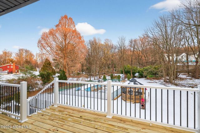 6 Storer Court, Morganville, NJ 07751