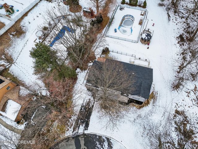 6 Storer Court, Morganville, NJ 07751