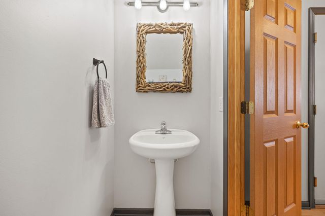 18206 70th Avenue N, Maple Grove, MN 55311