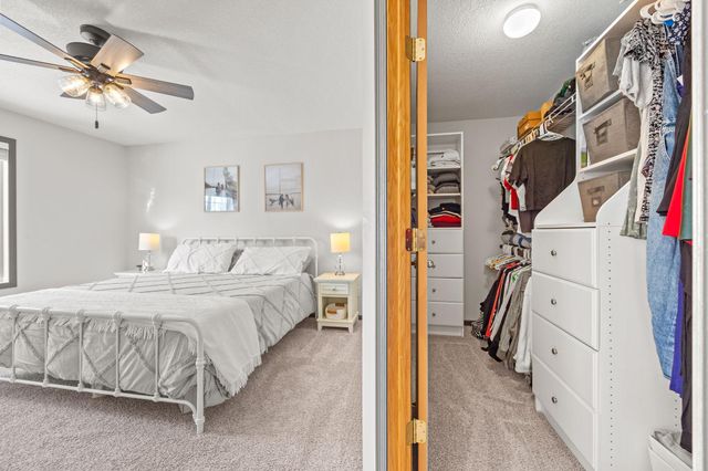 18206 70th Avenue N, Maple Grove, MN 55311