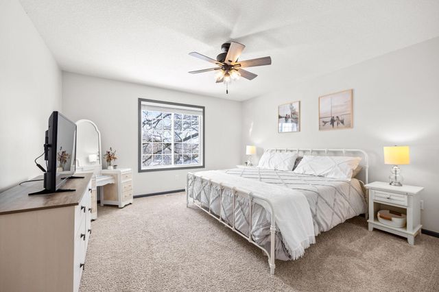 18206 70th Avenue N, Maple Grove, MN 55311