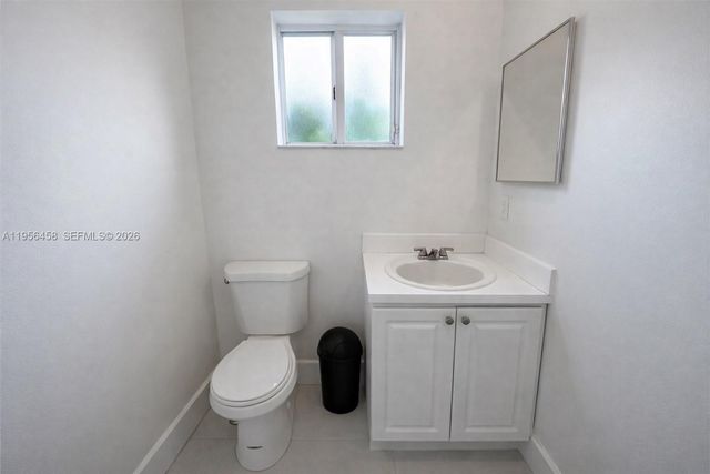 841 SW 6th St, Florida City, FL 33034