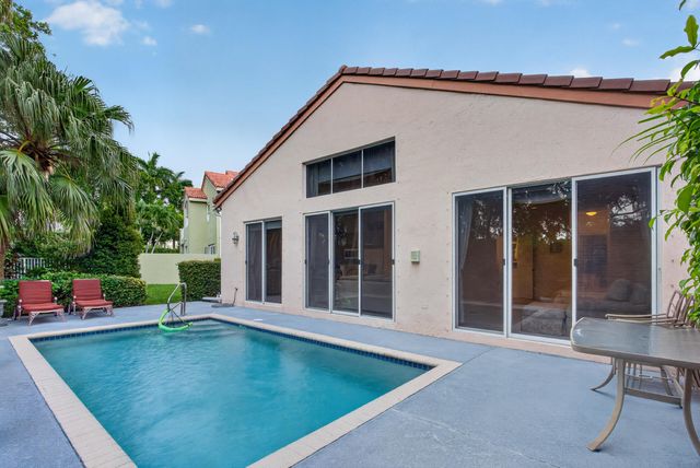 4889 N Classical Boulevard, Delray Beach, FL 33445