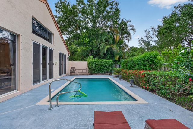 4889 N Classical Boulevard, Delray Beach, FL 33445