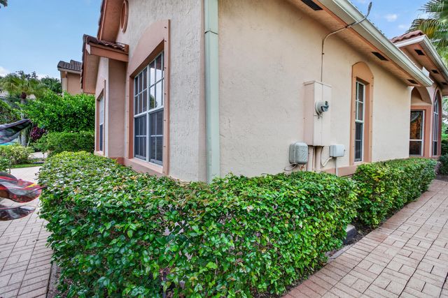 4889 N Classical Boulevard, Delray Beach, FL 33445