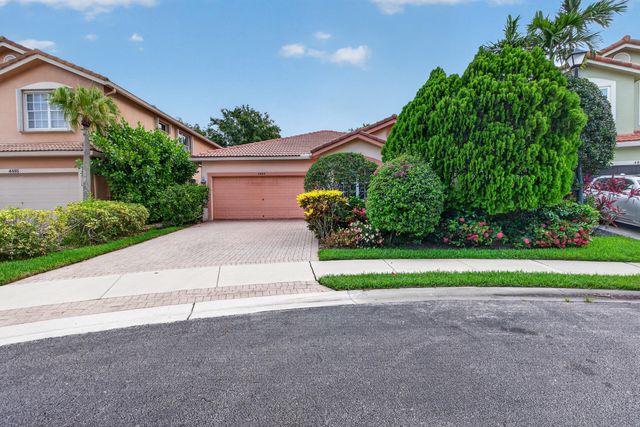 4889 N Classical Boulevard, Delray Beach, FL 33445