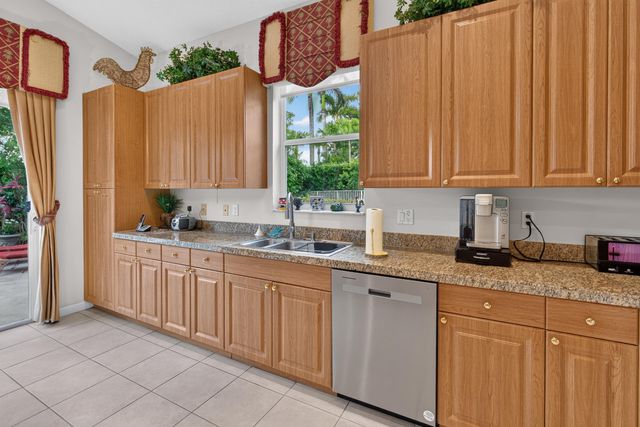 4889 N Classical Boulevard, Delray Beach, FL 33445