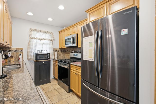 74 Citadel Drive, Jackson, NJ 08527