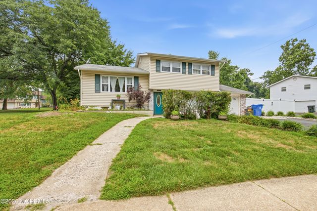 74 Citadel Drive, Jackson, NJ 08527