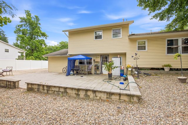 74 Citadel Drive, Jackson, NJ 08527