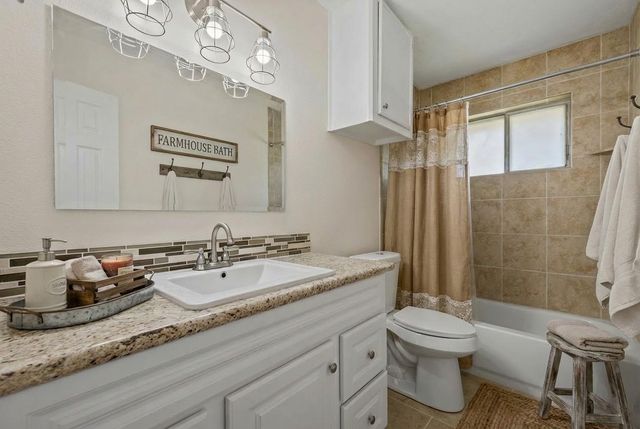 3930 Tumbleweed Lane, Baytown, TX 77521